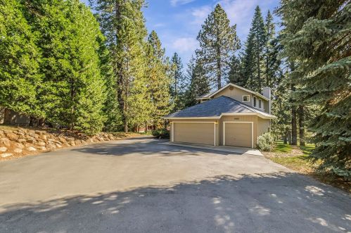 1002 Dyer View Rd, Peninsula Village, CA 96137-9522