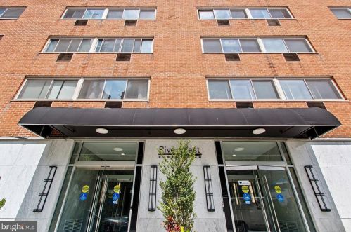 2101 Chestnut St, Philadelphia PA  19103-3197 exterior