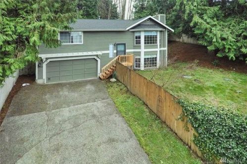 27464 Woodside Rd, Eglon, WA 98346-9550