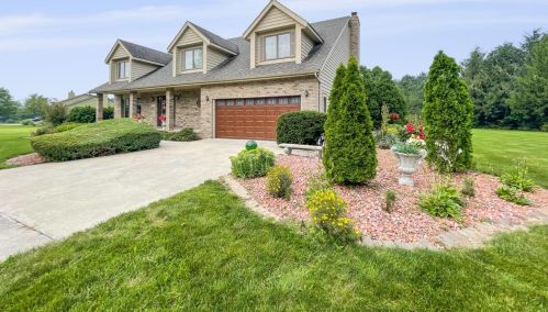 10796 Green Pl, Crown Point, IN 46307-2985