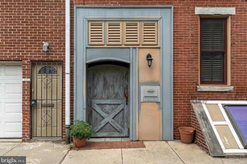 782 5th St, Philadelphia PA  19147-3036 exterior