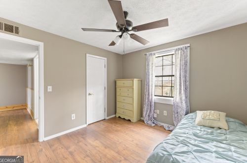 90 Cumberland Dr, Rex GA 30273-1800 exterior