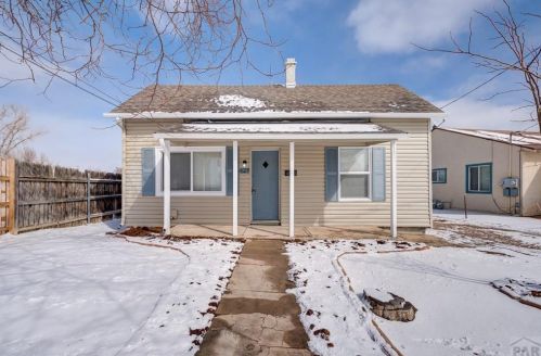 627 Bellevue Pl, Pueblo, CO 81004-2208