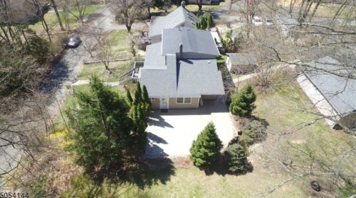 27 Goldmine Rd, Mount Olive, NJ 07828-2511