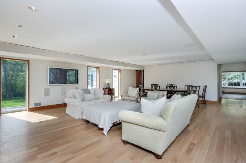 42 Old Mill Rd, Greenwich CT  06831-3346 exterior