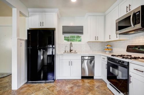 2062 Flower St, Santa Ana CA 92706-1928 exterior