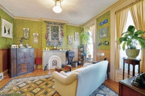 55 Lake St, Bloomfield, NJ 07003-4723