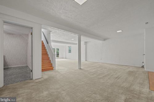 14400 Sandy Rdg Rd, Silver Spring MD 20904-5946 exterior