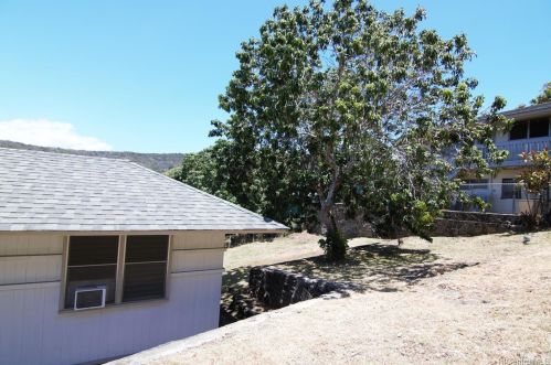 1584 Elua St, Honolulu HI  96819-3661 exterior
