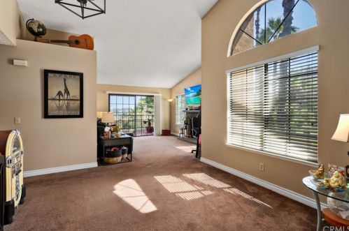 6081 Ladera Ln, Anaheim CA  92807-4847 exterior