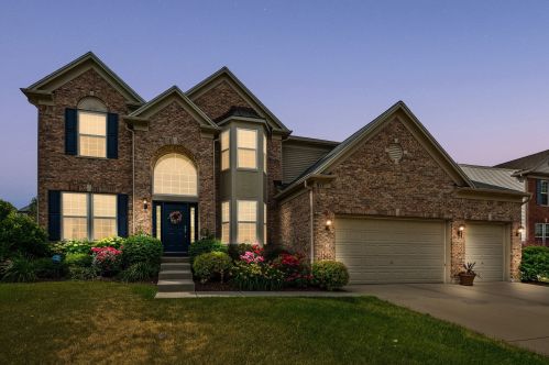 817 Blue Ridge Dr, Streamwood, IL 60107-4504