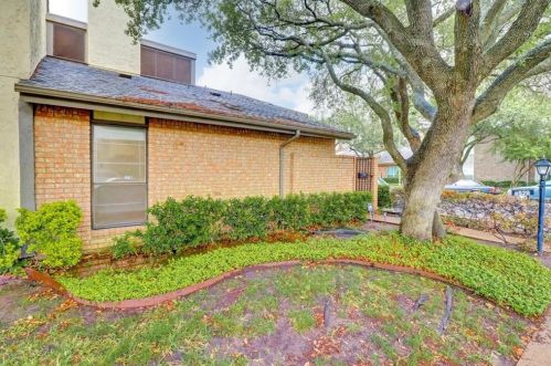 9528 Chimney Corner Ln, Dallas, TX 75243-3234