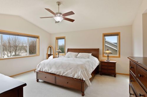 2915 Eagle Valley Dr, Saint Paul MN  55129-4266 exterior