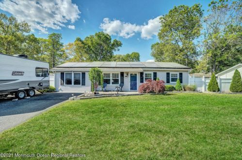 108 Sinclair Ave, Lacey Township, NJ 08734-1837