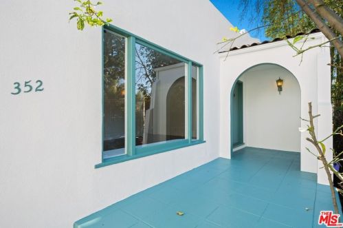352 Sycamore Rd, Santa Monica CA  90402-1122 exterior