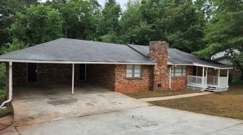 517 Hairston Rd, Stone Mountain, GA 30088-1612