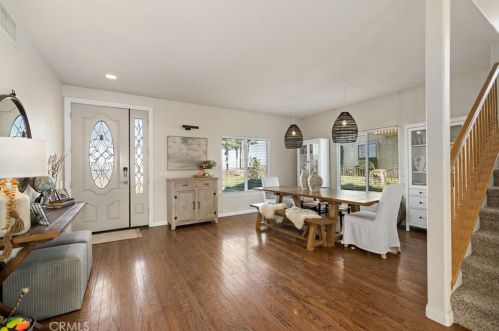 14289 Meadowlands Dr, Riverside CA  92503-9740 exterior