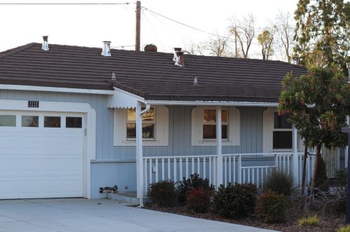 1113 Bel Air Ct, Modesto, CA 95350-5526