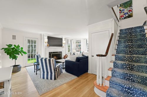 46 Terrace Ave, Riverside CT  06878-2124 exterior