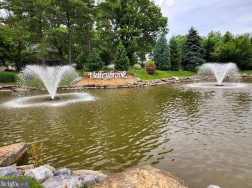 50 Valleybrook Dr, Lancaster PA  17601-4612 exterior