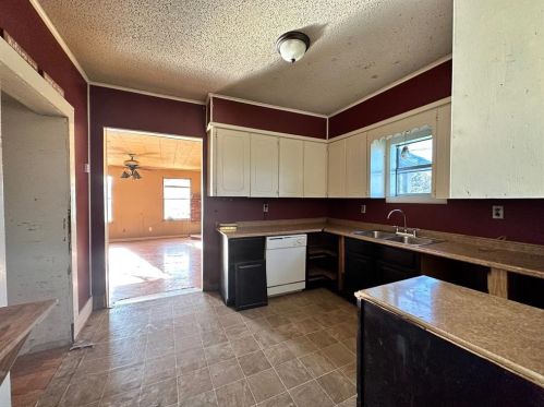 2046 Fm 121, Whitewright TX 75491-7130 exterior