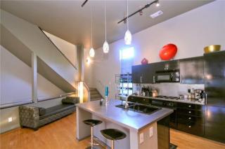 1221 Missouri St, Houston TX  77006-2741 exterior