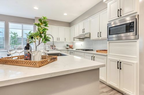 8208 Bailey Way, Anaheim CA  92808-2532 exterior