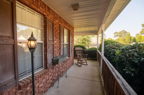 322 Magnolia Ln, Monroe, GA 30655-7328