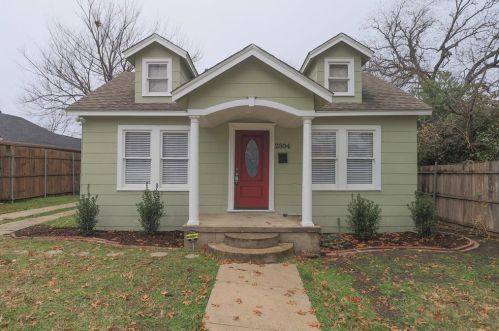 2804 Ryan Ave, Fort Worth TX  76110-3030 exterior