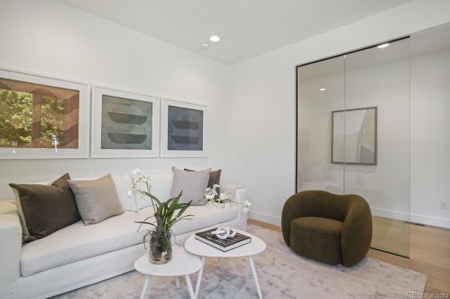 290 Monroe St, Denver CO  80206-5506 exterior