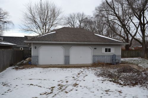 1042 Kennedy Rd, Braidwood, IL 60408-1849