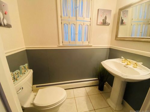 16 Stearns St, Killingly CT  06239-2922 exterior