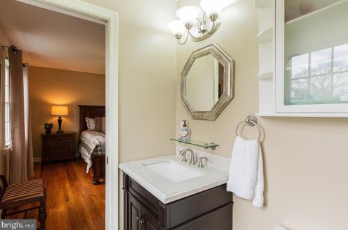 2006 Rachael Dr, Lancaster PA  17601-3655 exterior