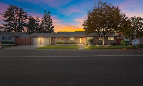 3105 Tuxford Ln, Modesto, CA 95350-1566