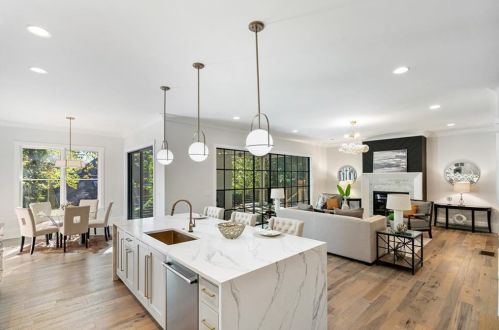 2731 Arden Rd, Atlanta GA  30305-1913 exterior