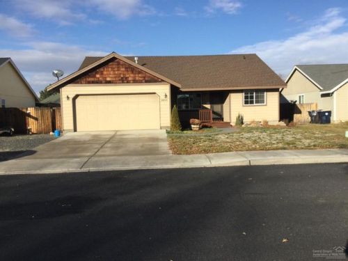 2051 Nickernut Ave, Eagle Crest, OR 97756-7757