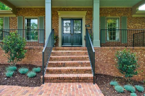 1080 Wessell Rd, Gainesville, GA 30501-2840
