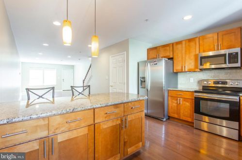 1704 4 St, Philadelphia PA 19133-3230 exterior