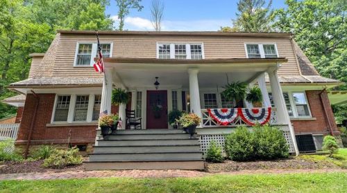 722 Wiley Ave, Franklin, PA 16323-1731