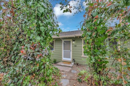 101 Seacliff Dr, Aptos, CA 95003-4424