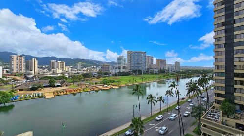 1909 Ala Wai Blvd, Honolulu HI  96815-1817 exterior