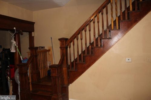 431 Strawberry St, Lancaster PA  17602-4464 exterior