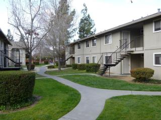 1890 Dover Ave, Fairfield CA  94533-4045 exterior