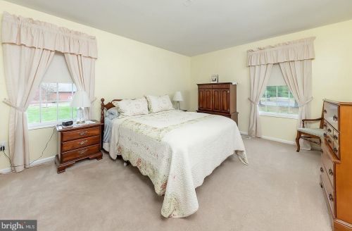 259 Mount Laurel Rd, Mount Laurel NJ  08054-9557 exterior