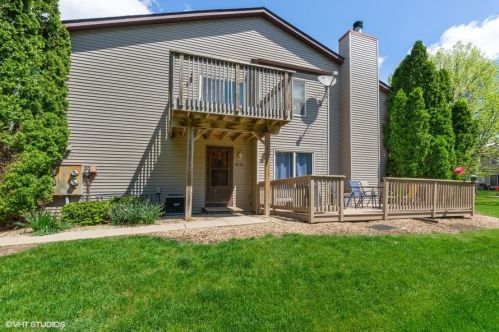 1826 Kerrybrook Ct, Sycamore, IL 60178-2755