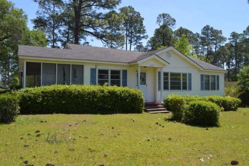 210 Victory Dr, Johnson Corner, GA 30436-3602