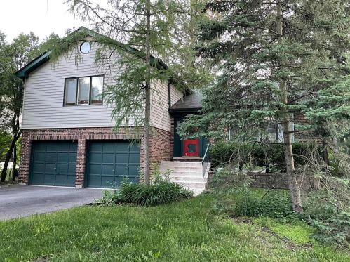 228 Woodstock Ave, Willowbrook IL  60514-2813 exterior