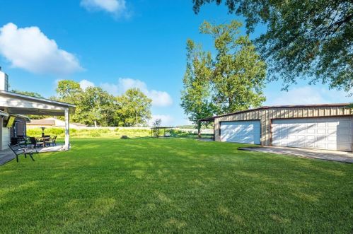 1016 Chateau Wood Pkwy Dr, Conroe TX  77385-9771 exterior