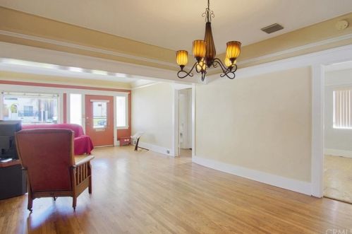 610 Lomita Ave, Glendale CA  91205-2233 exterior