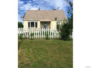 4 Silk St, Norwalk, CT 06850-2942